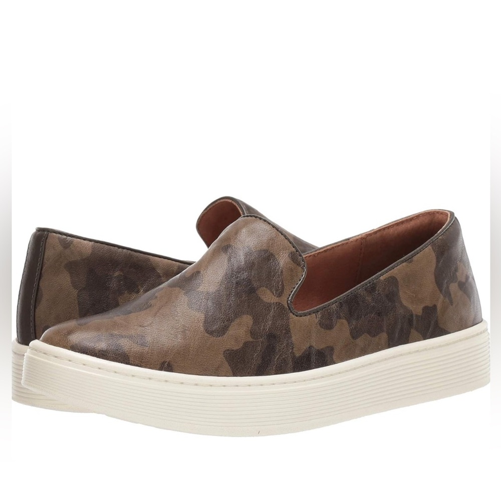 Söfft Somers Camo Slip Ons Women’s Size 6.5M